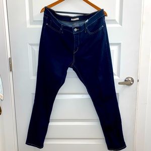 Women’s Levi’s Skinny Jeans